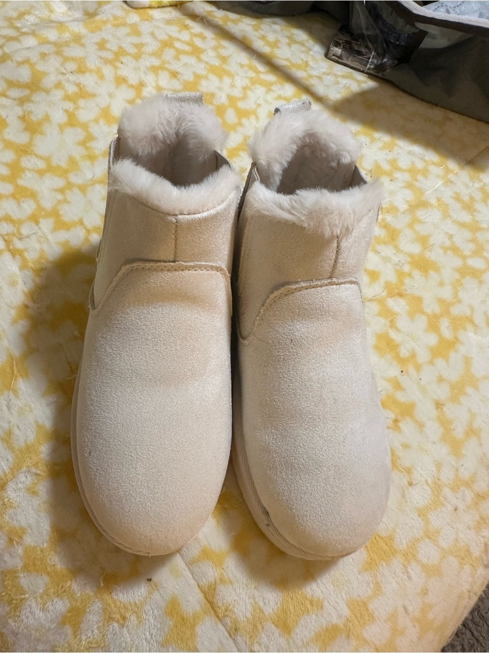 Kids Cream Fleece-Lined Ankle Boots